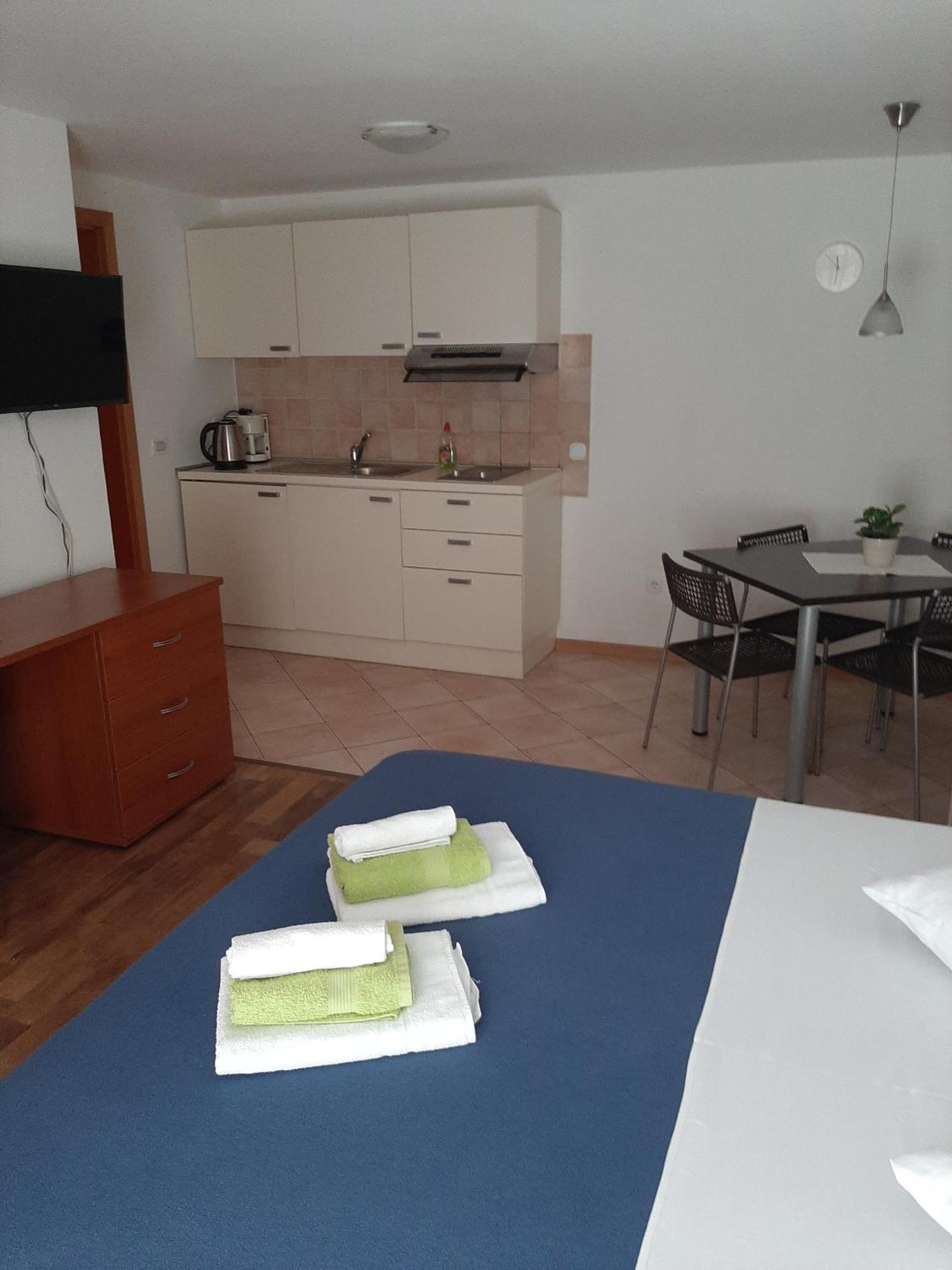 Apartments By The Sea Cres - 13312 Habitación foto